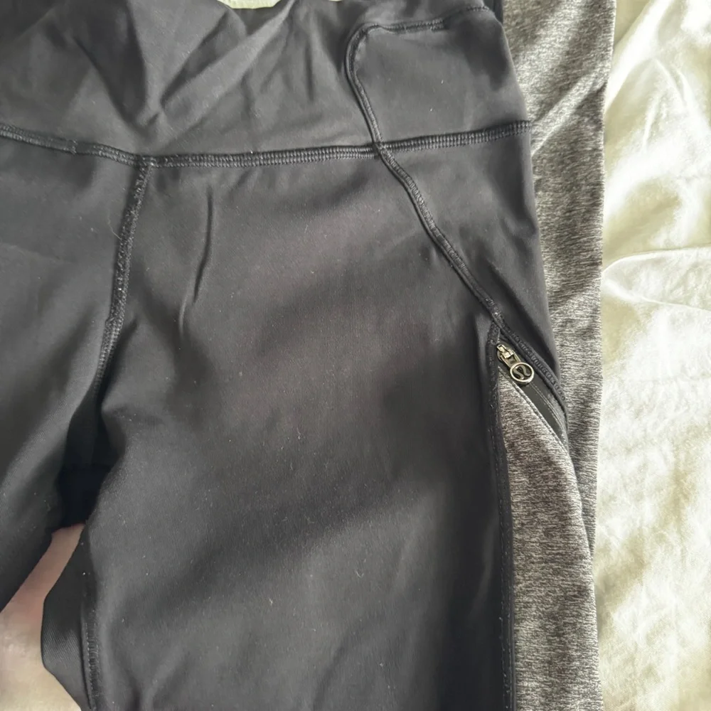 1 Lululemon Rain-On Train-On Tight - Black / Heathered Black